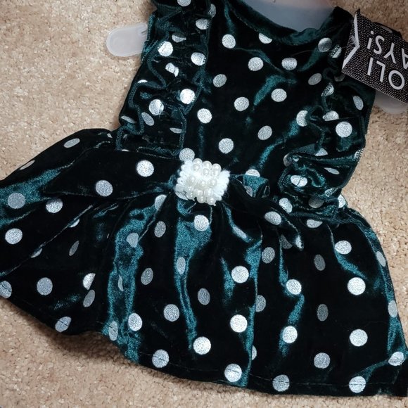 Pet Dress Dog or Cat Green Velvet.. xs New w/ Tag!